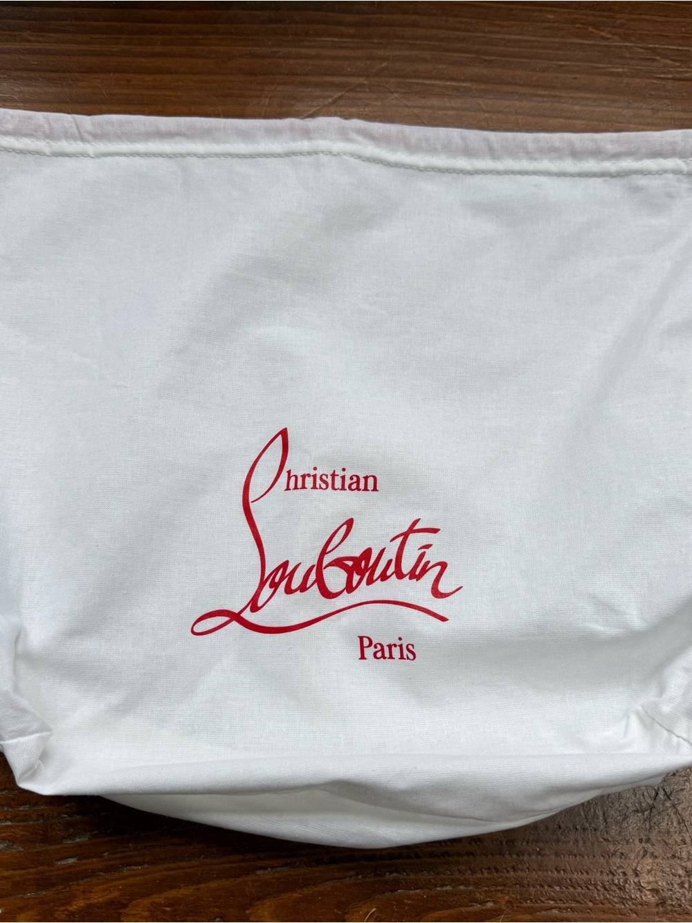 Christian Louboutin Cream Patent Mini Shoulder Bag with Gold Chain - Picture 7 of 8